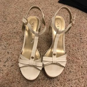 Guess white wedges